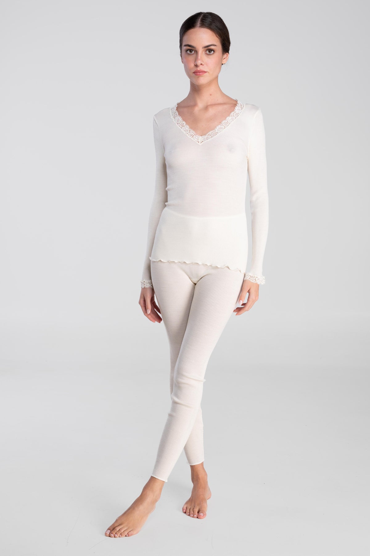 Oscalito ull og silke genser v-hals blonde champagne
