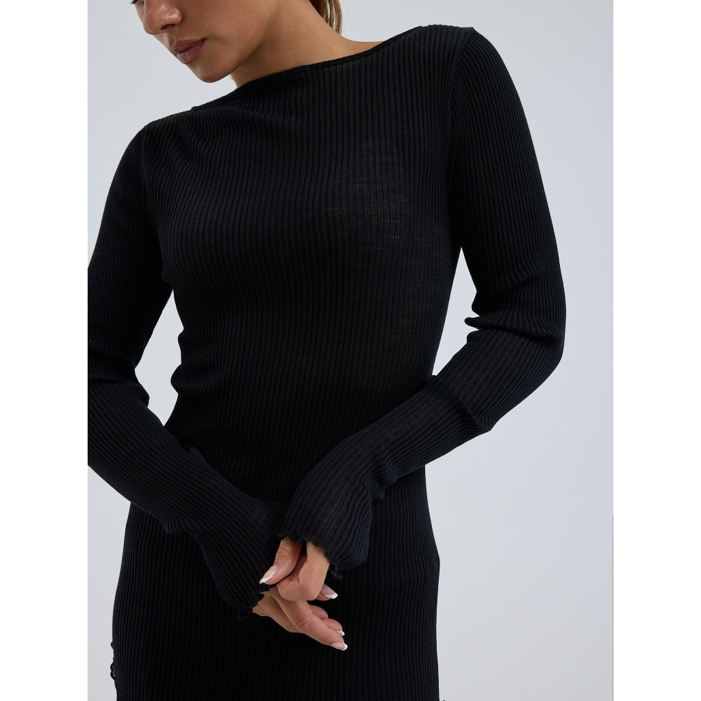 Seamless Basic 100% ull båthals lang erm sort
